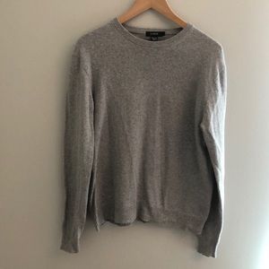 J crew lightweight sweater pullover •